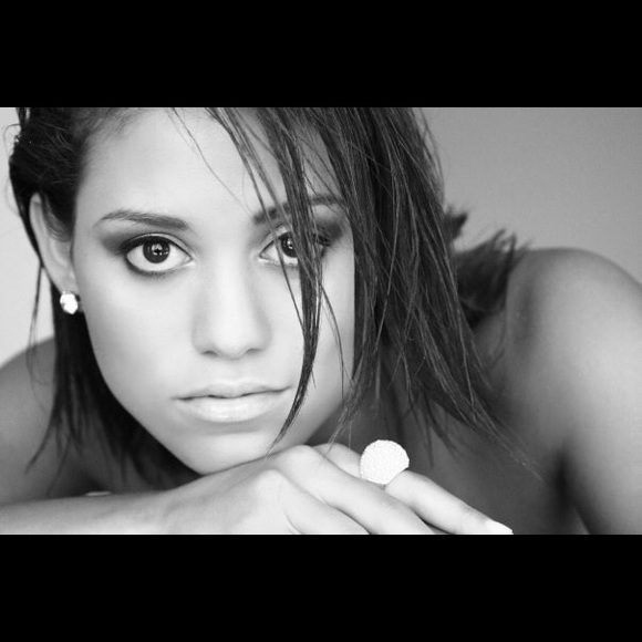 Meet your Posher, Karlee - Picture 1 of 1